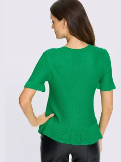 Pull ajouré léger avec volants et encolure ronde