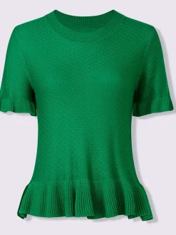 Pull ajouré léger avec volants et encolure ronde