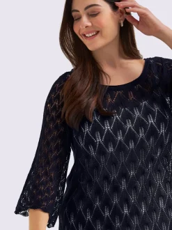 Pull ajouré motif ajouré transparent discret
