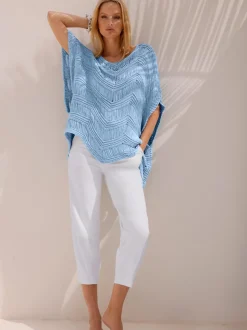 Pull ample au motif tricoté encolure U manches courtes