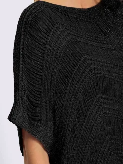 Pull ample au motif tricoté encolure U manches courtes
