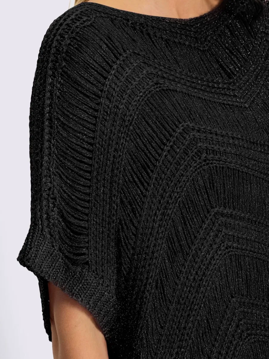 Pull ample au motif tricoté encolure U manches courtes