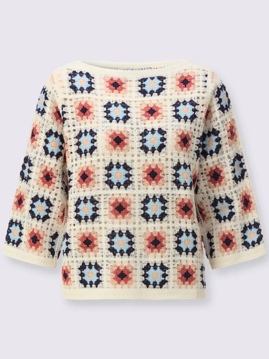 Pull au motif crochet avec col U et manches 3/4 larges
