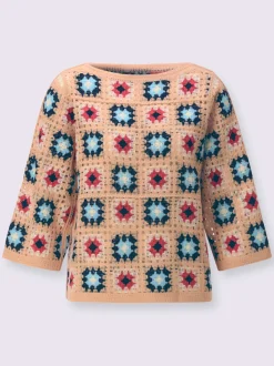 Pull au motif crochet avec col U et manches 3/4 larges