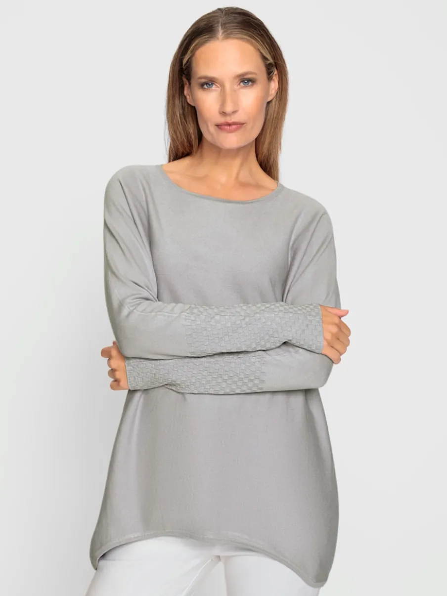 Pull avec col rond et manches chauve-souris en tricot doux