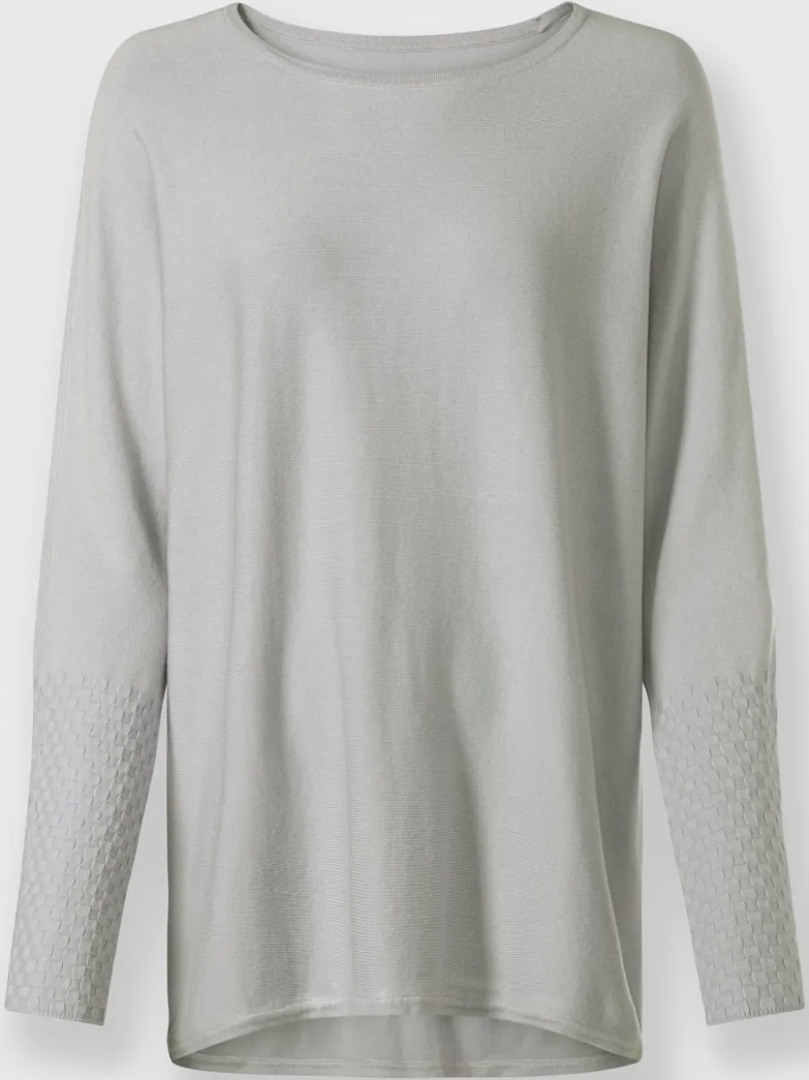 Pull avec col rond et manches chauve-souris en tricot doux