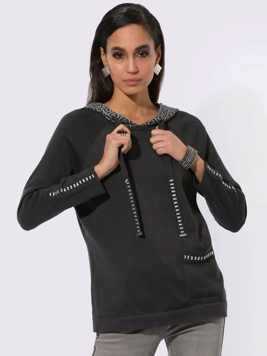 Pull à capuche avec pierres brillantes et poche decorative