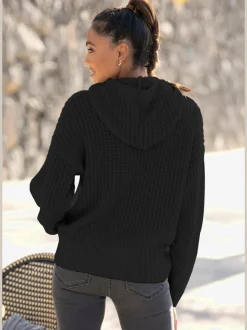 Pull à capuche en grosse maille douce avec larges bords-côtes et capuche à coulisse