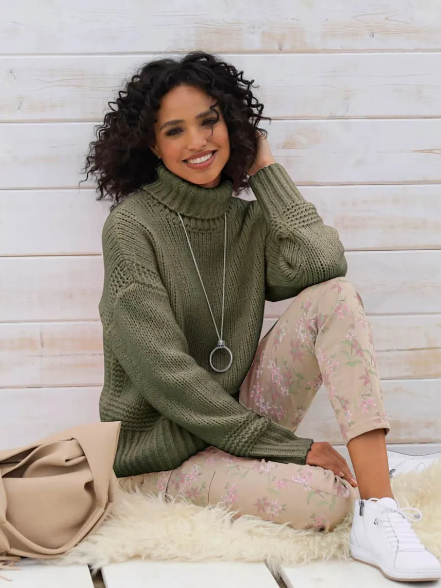 Pull à col roulé en tricot doux manches longues