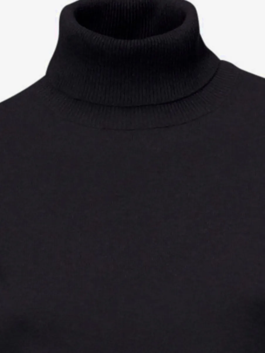 Pull à col roulé en tricot doux manches longues