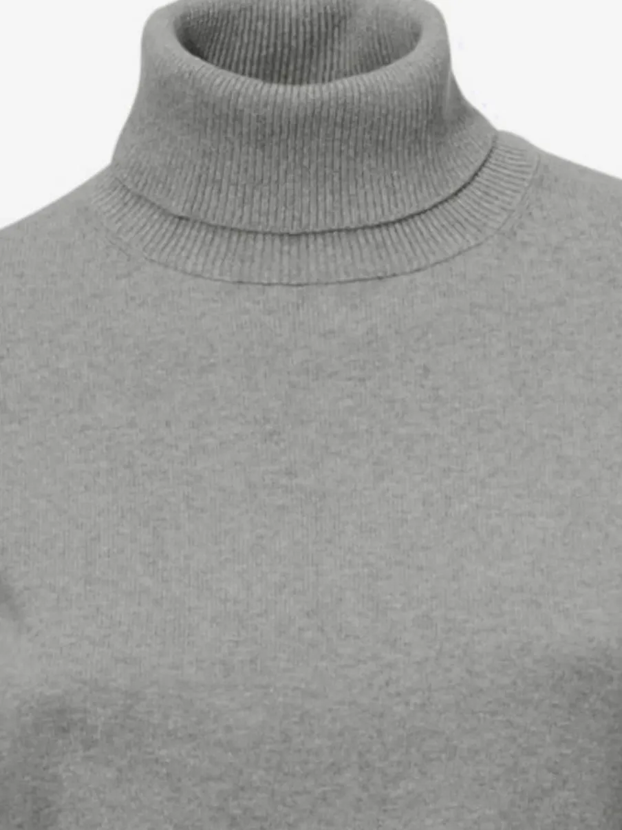 Pull à col roulé en tricot doux manches longues