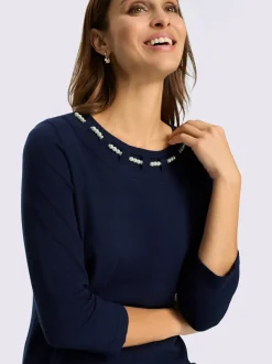 Pull à encolure ronde avec perles et manches trois quarts