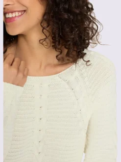 Pull en fil fantaisie léger avec encolure ronde manches longues