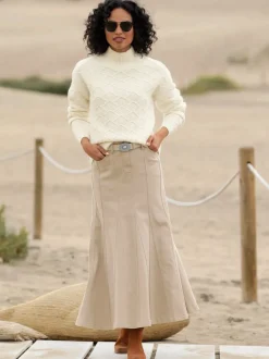 Pull en tricot avec col montant et motifs doux