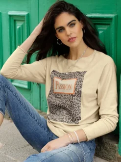 Pull en tricot avec col U et manches longues à imprimé animal