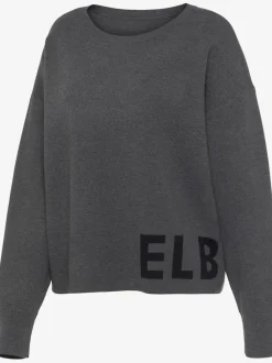 Pull en tricot doux avec encolure ronde et manches longues
