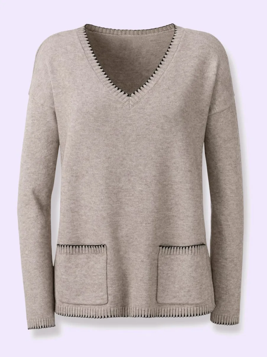 Pull en tricot doux à encolure en V et poches