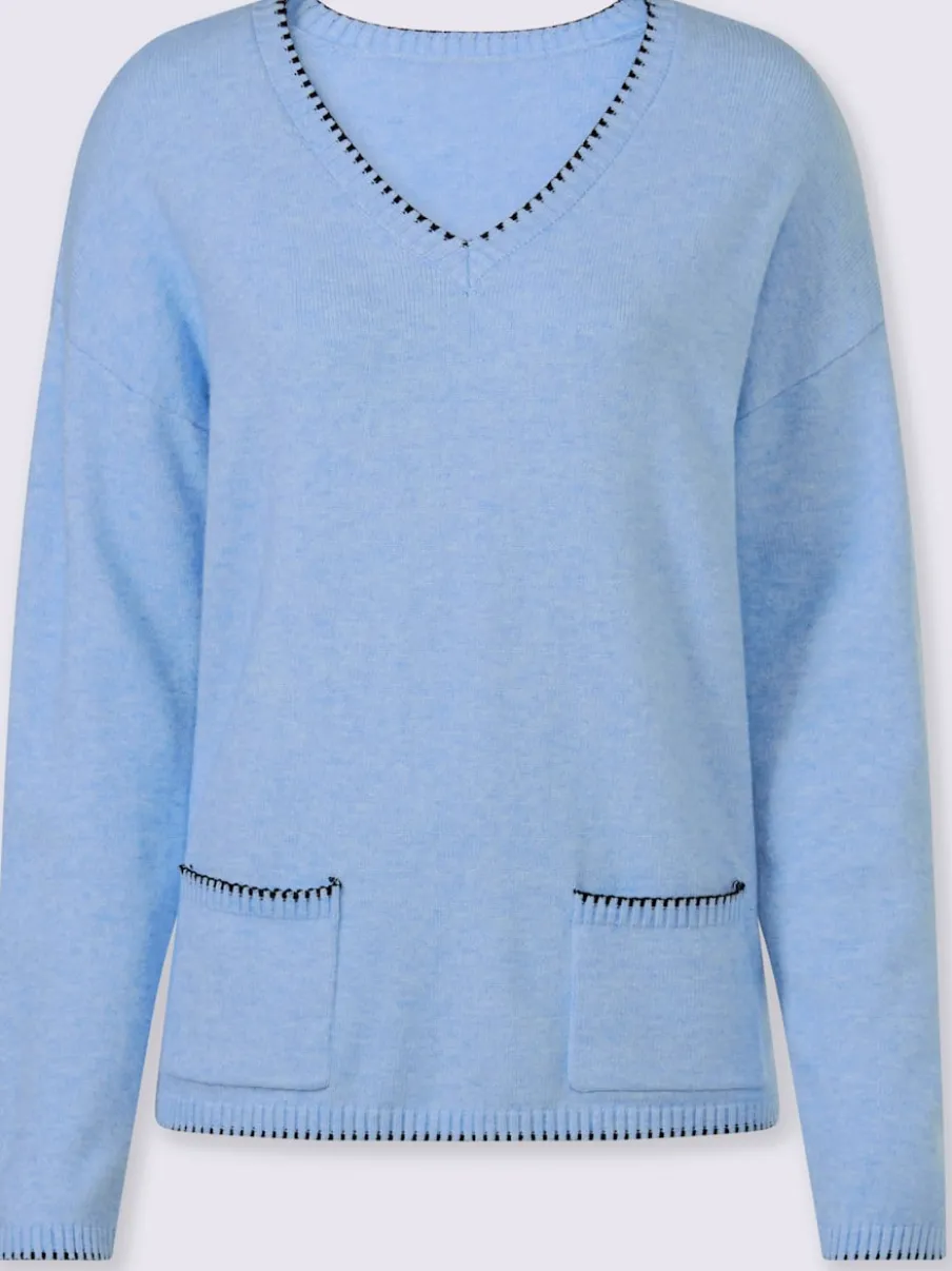 Pull en tricot doux à encolure en V et poches