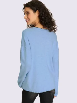 Pull en tricot doux à encolure en V et poches