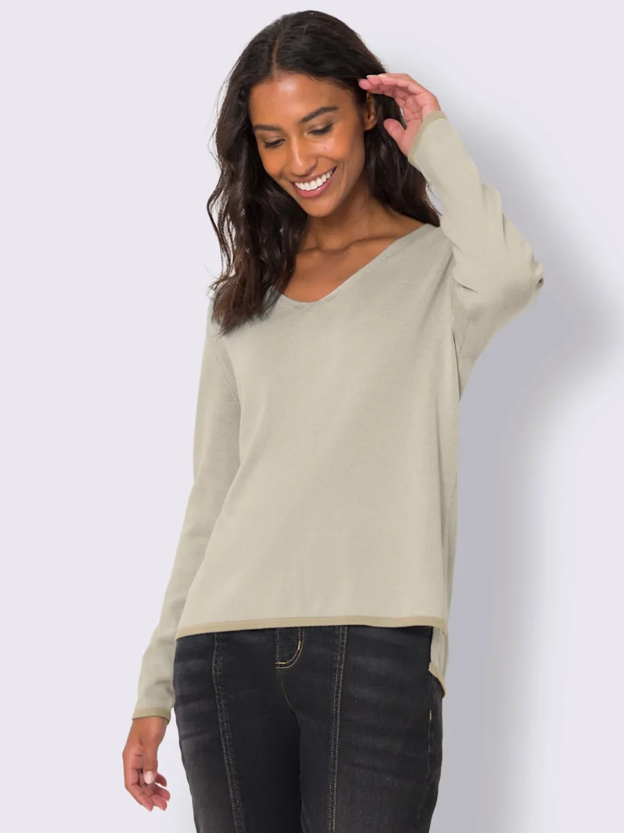 Pull en tricot fin avec encolure en V et manches longues