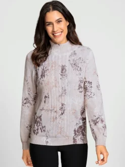 Pull en tricot fin à col montant et motif torsadé