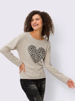 Pull en tricot fin motif cœur et léger mancheron