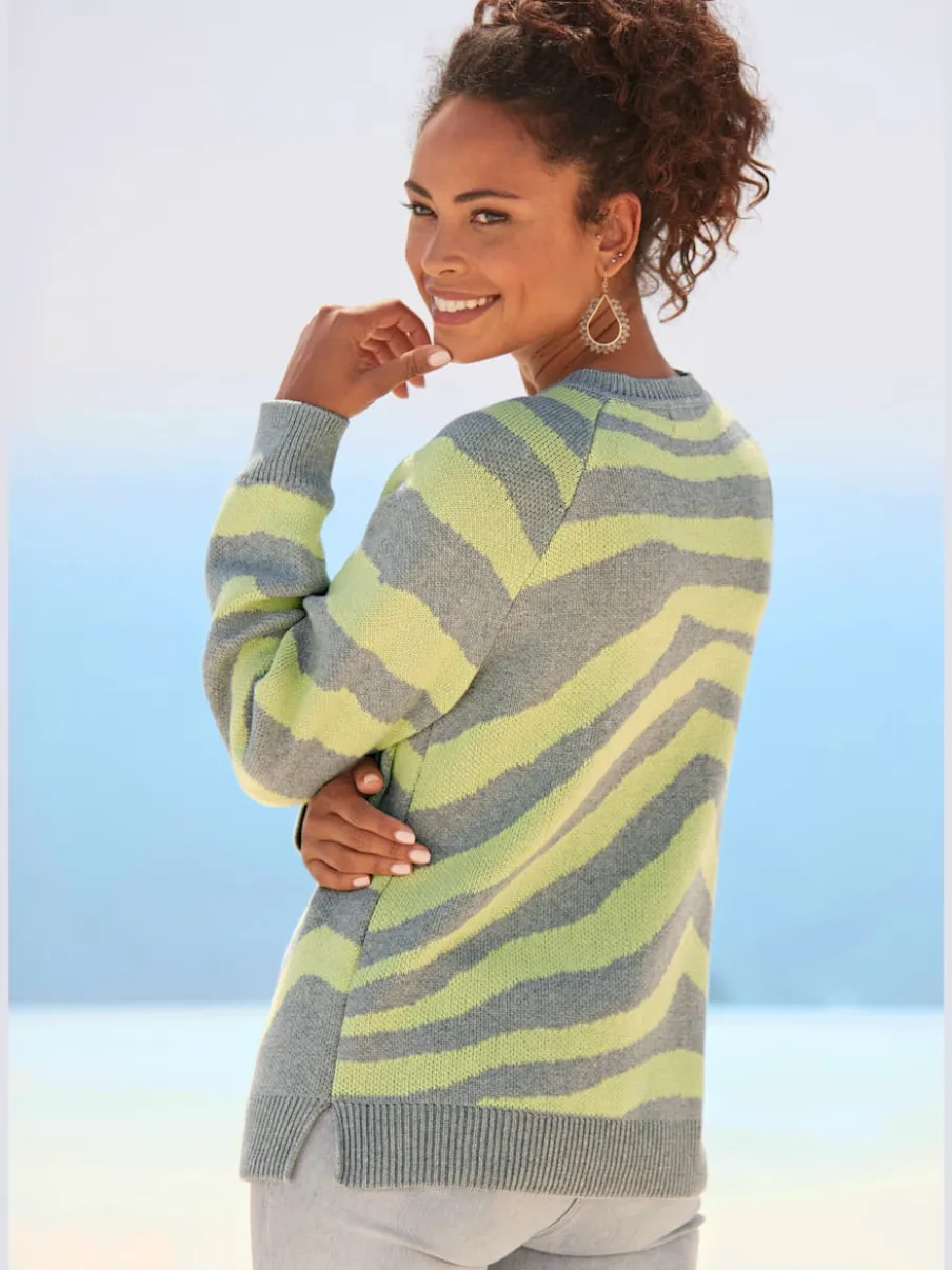 Pull en tricot rayé avec encolure ronde et manches longues