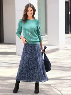 Pull en tricot souple encolure U manches longues