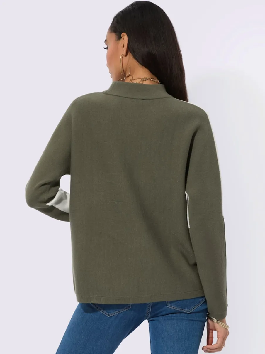 Pull jacquard avec col montant et manches chauve-souris