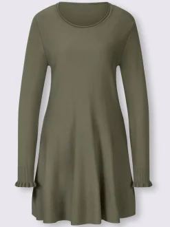 Pull long légèrement évasé avec bords roulés et volants