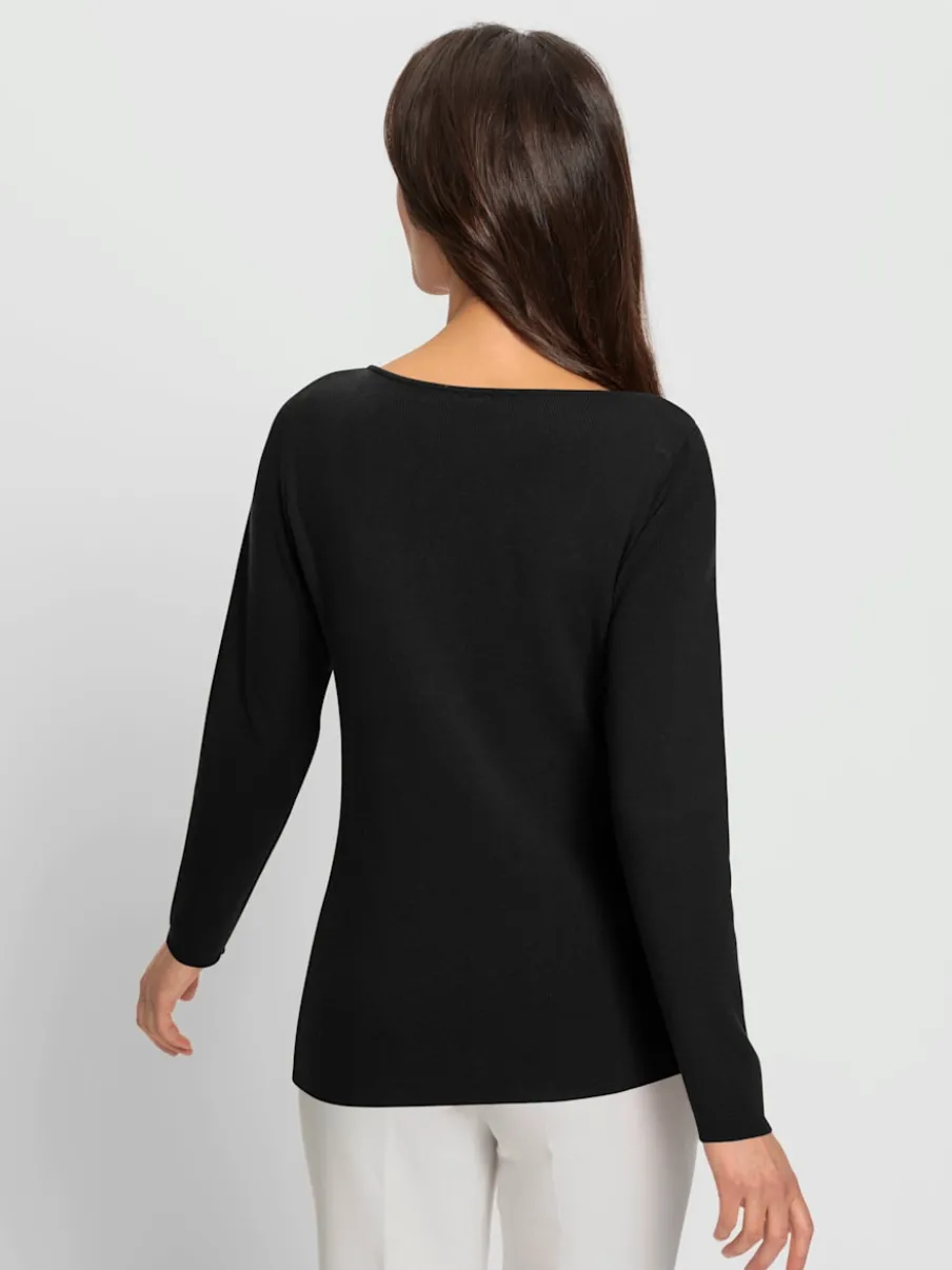 Pull manches longues encolure cœur coupe cintrée