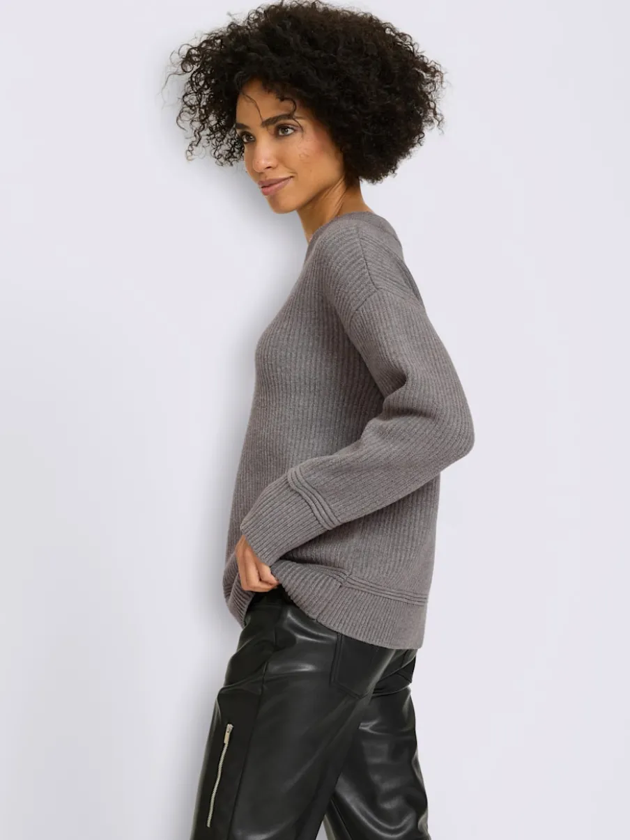 Pull superbe mélange de matières