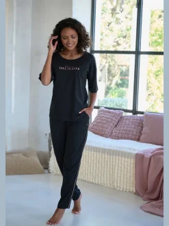 Pyjama avec jolis détails imprimés
