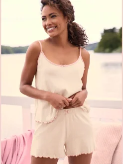 Pyjama court 3 pièces avec motif ajouré