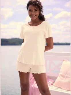Pyjama court 3 pièces avec motif ajouré