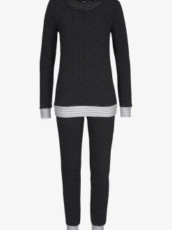 Pyjama doux. joli mélange de motifs
