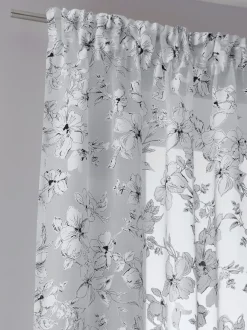 Rideaux un véritable petit bijou