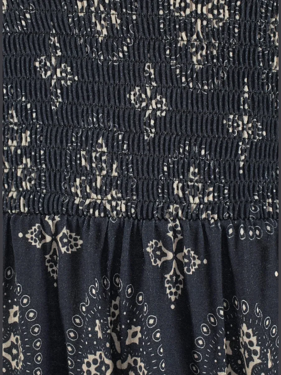 Robe bustier courte à motifs ethniques avec haut smocké