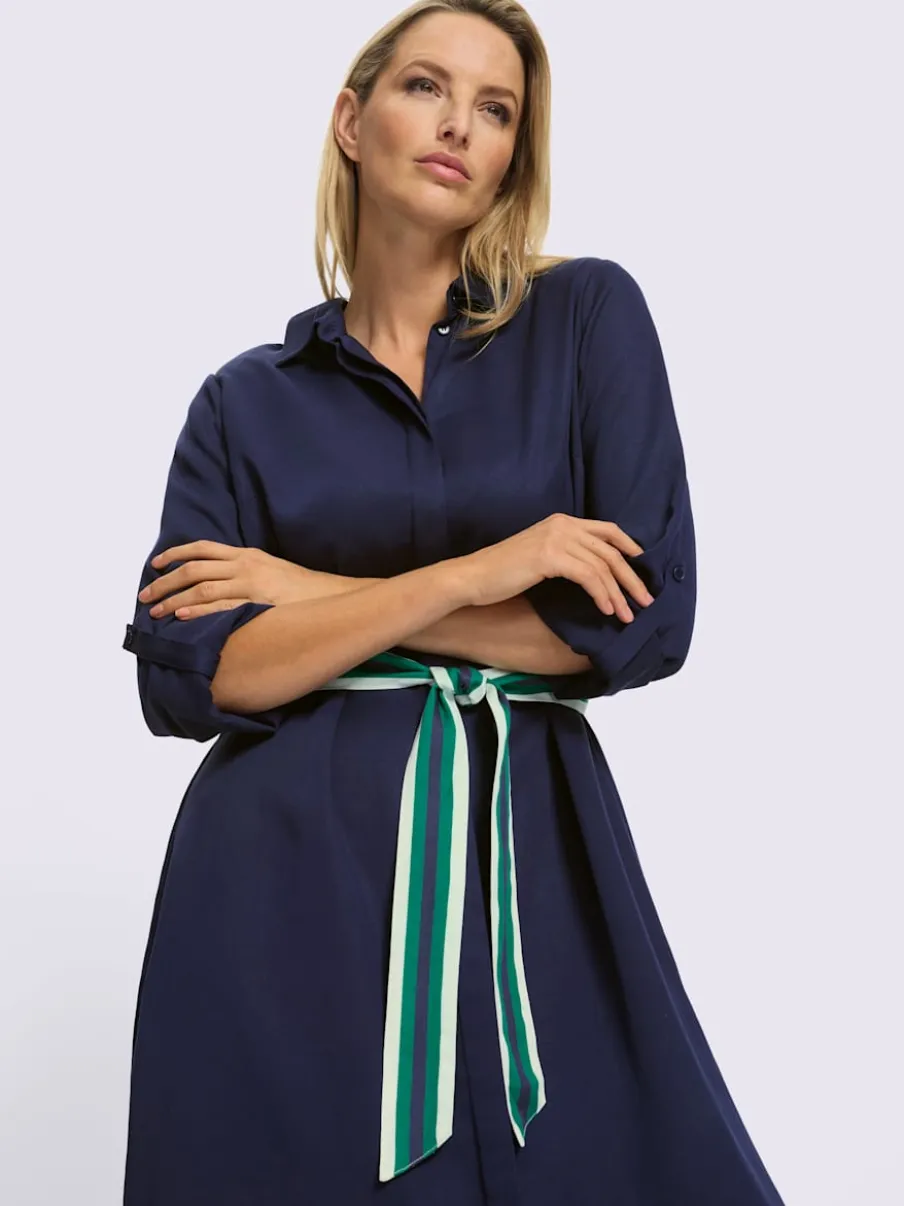 Robe-chemisier en lyocell avec col chemise et ceinture nouée