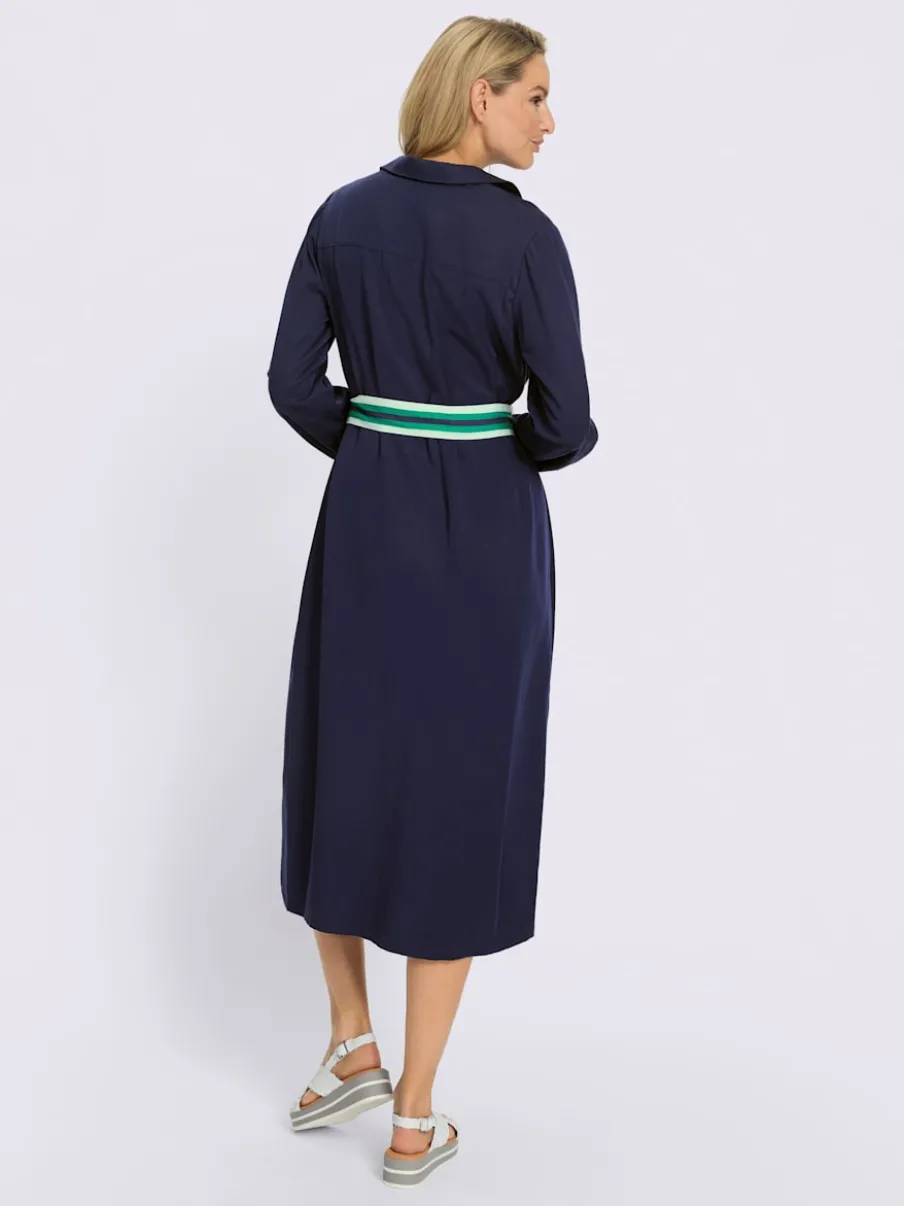 Robe-chemisier en lyocell avec col chemise et ceinture nouée
