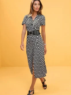Robe-chemisier à motifs modernes avec ceinture à nouer