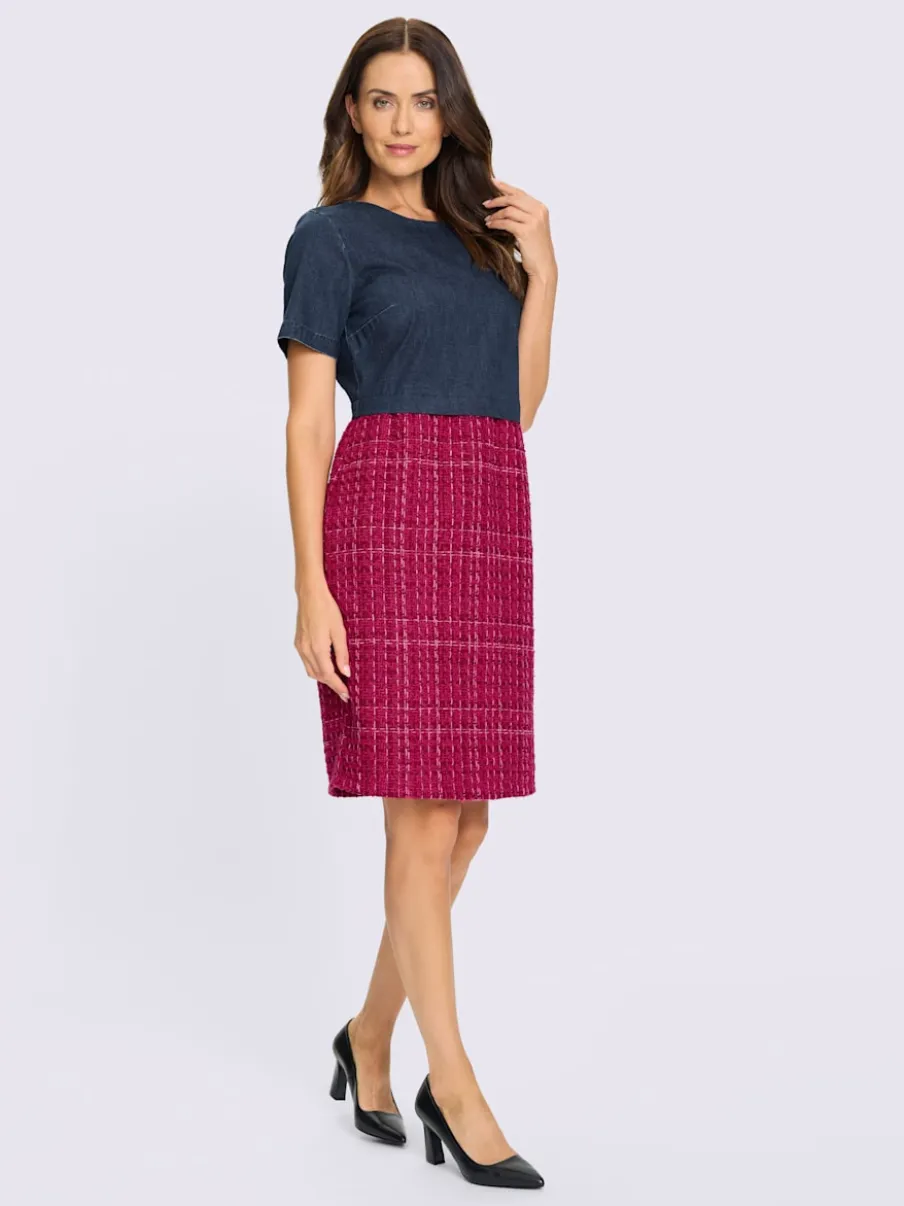 Robe crayon à manches courtes avec empiècement en denim