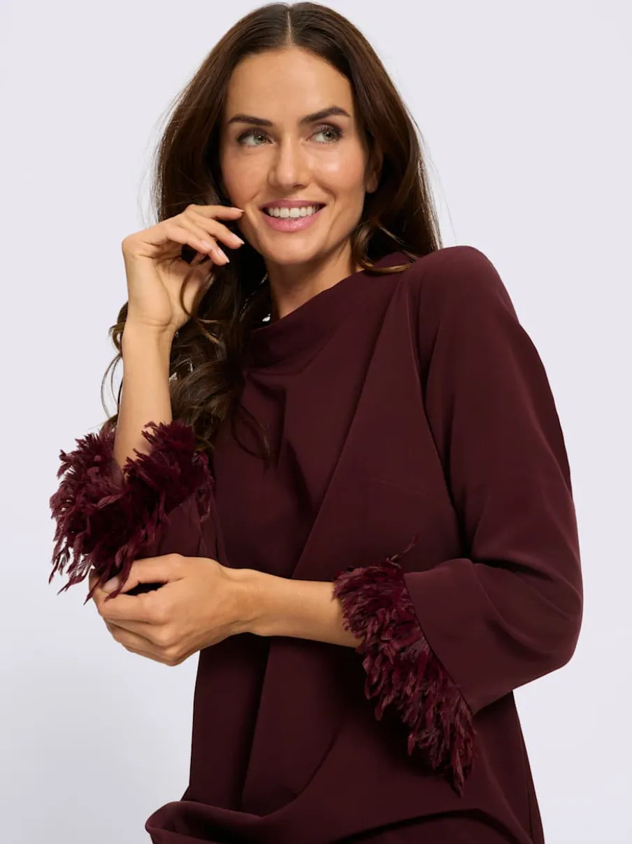 Robe de cocktail empiècement en imitation plumes amovible