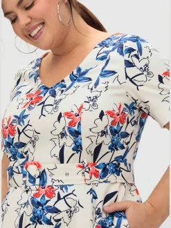 Robe de cocktail joli motif floral