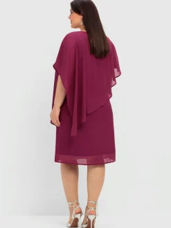 Robe de cocktail style cape