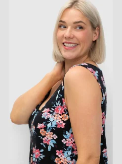 Robe de plage encolure en v flatteuse