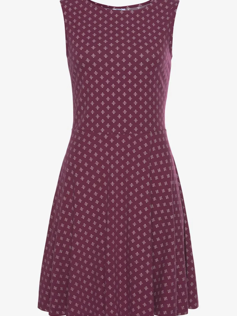 Robe de plage à larges bretelles et jupe évasée