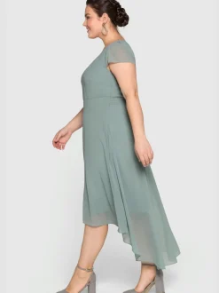 Robe de soirée manches chauve-souris affinantes
