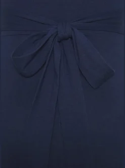 Robe d'été cache-cœur avec jupe ample et manches courtes