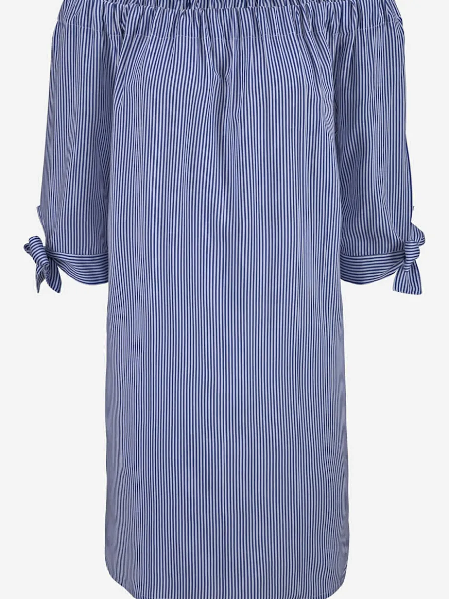 Robe d'été courte à encolure élastique avec manches 3/4 et lien